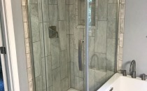 Master Bath Freestanding w Semi Frameless